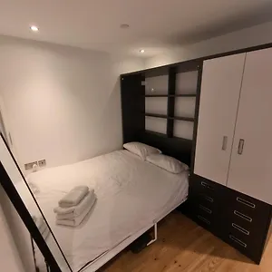 Ocean 11-hosted By Sweetstay Apartment
